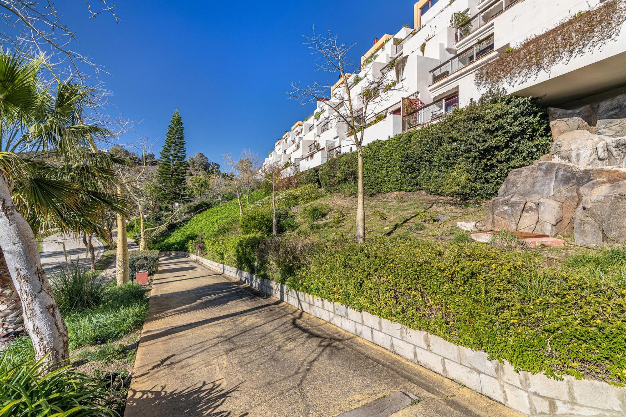 Rentitspain Apartamento Charming Gym, Jacuzzi Y Balcon Estepona Buitenkant foto