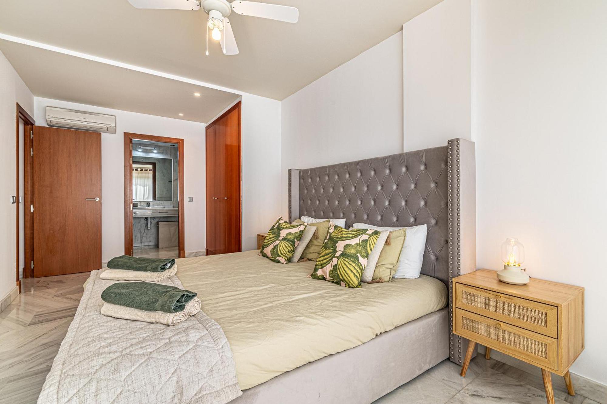 Rentitspain Apartamento Charming Gym, Jacuzzi Y Balcon Estepona Buitenkant foto