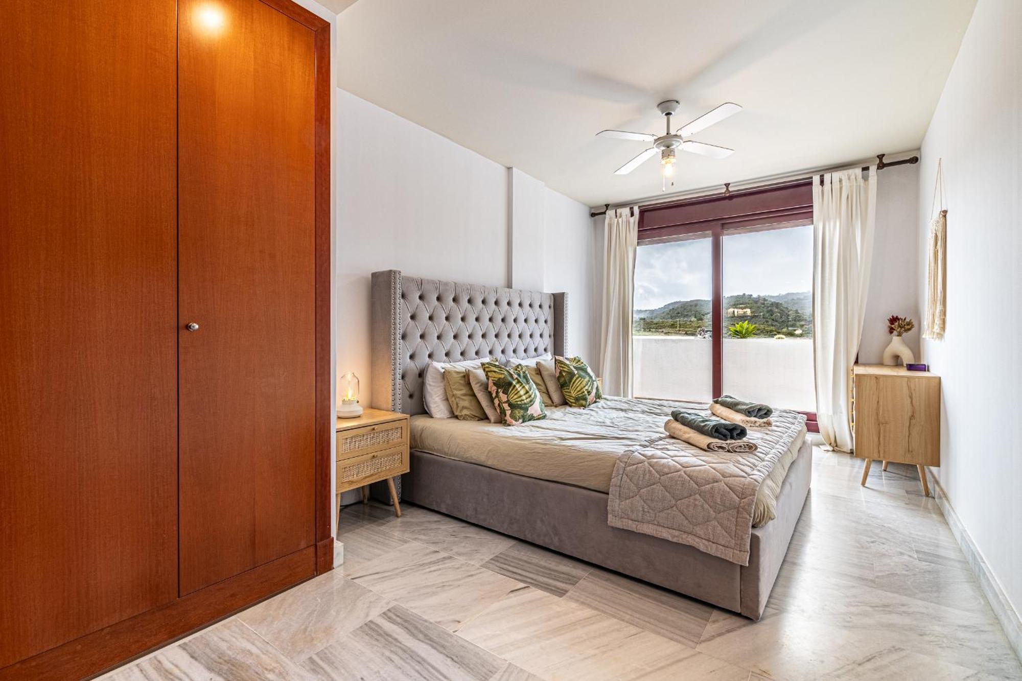 Rentitspain Apartamento Charming Gym, Jacuzzi Y Balcon Estepona Buitenkant foto