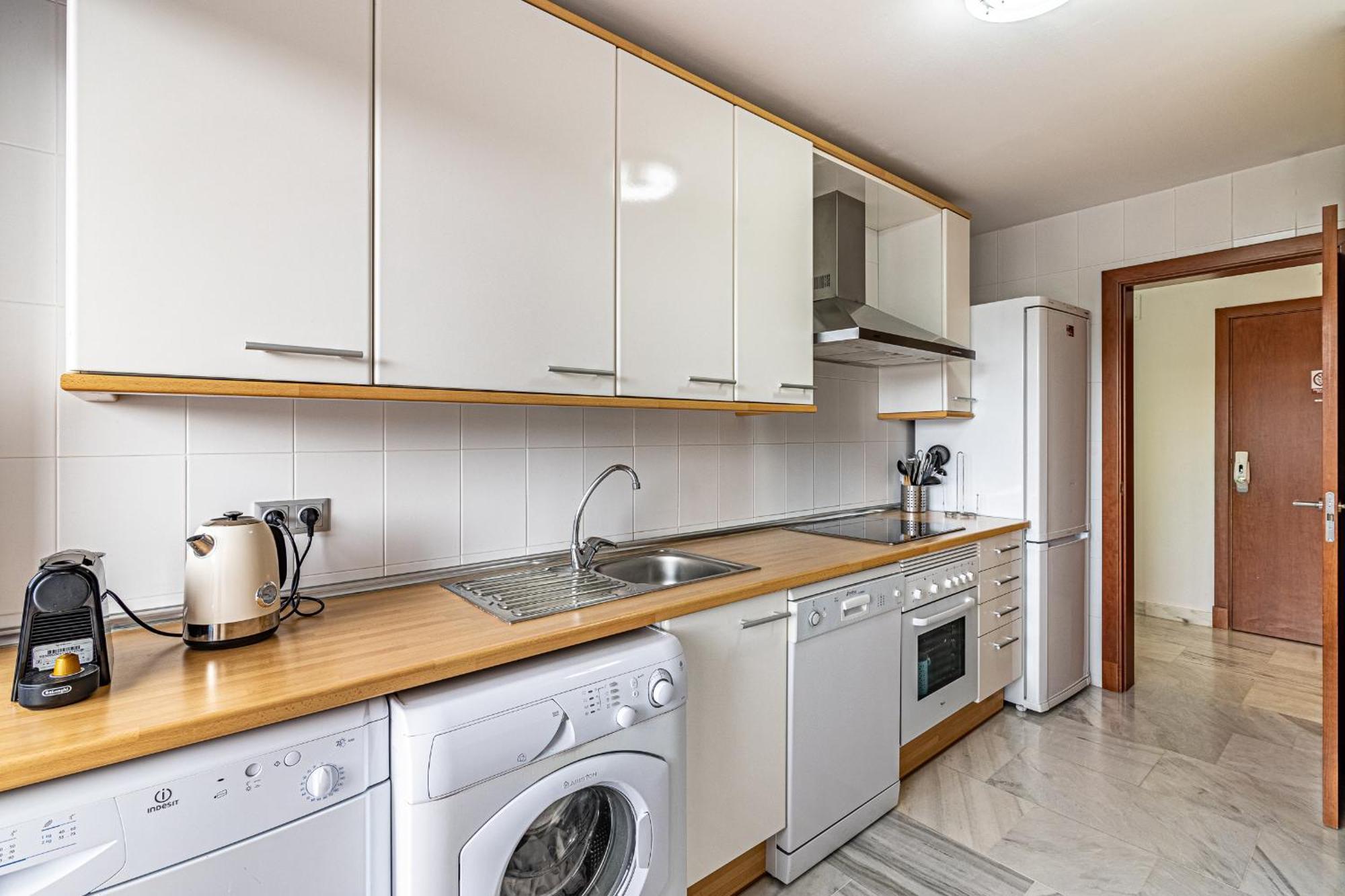 Rentitspain Apartamento Charming Gym, Jacuzzi Y Balcon Estepona Buitenkant foto